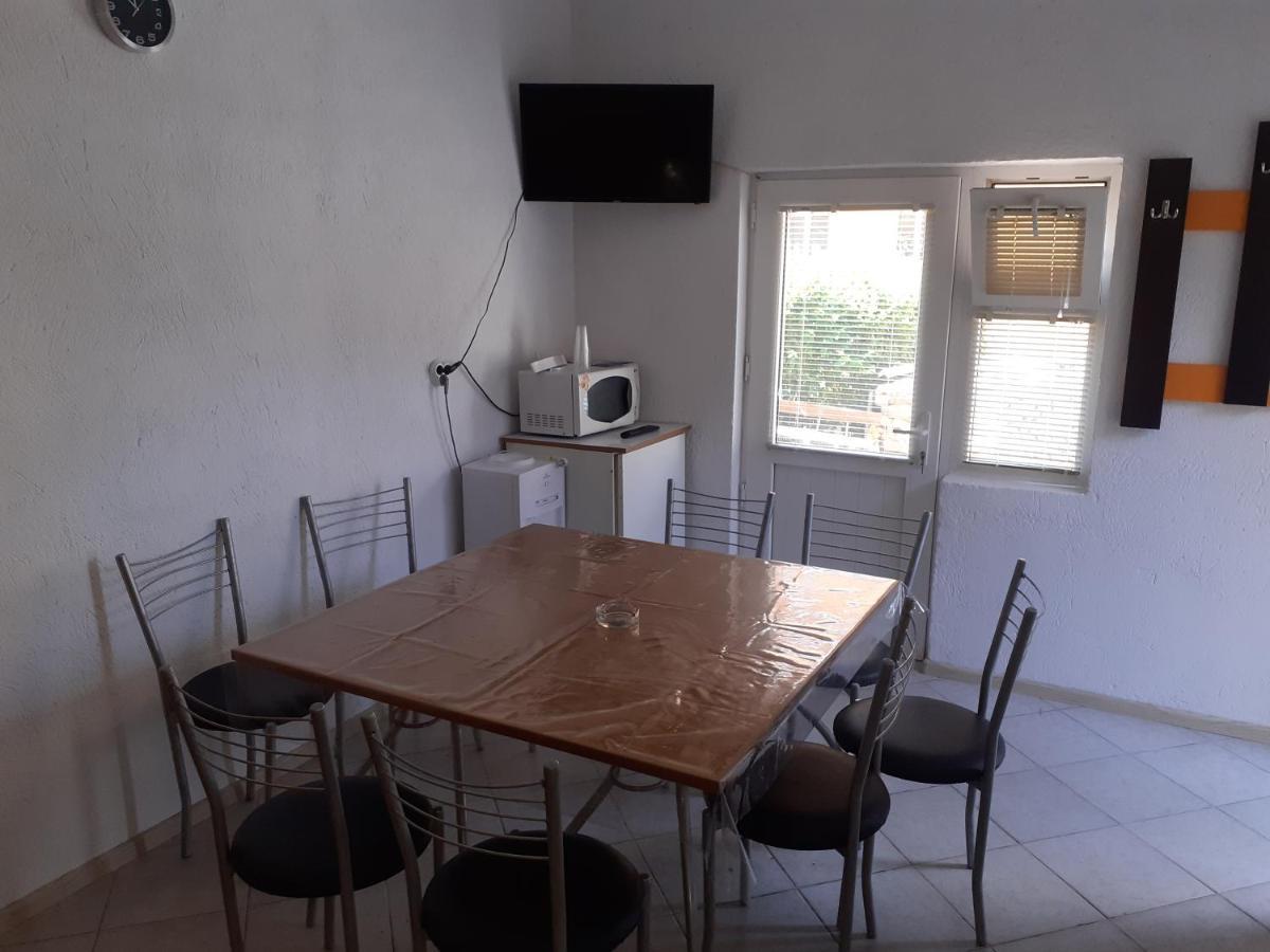 Teo'S Guest House โดสปัต ภายนอก รูปภาพ