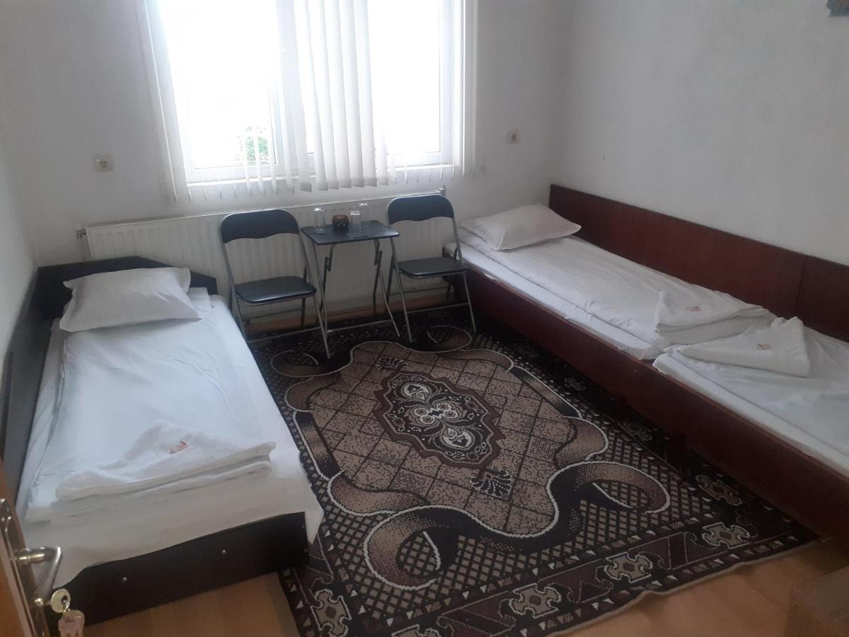 Teo'S Guest House โดสปัต ภายนอก รูปภาพ