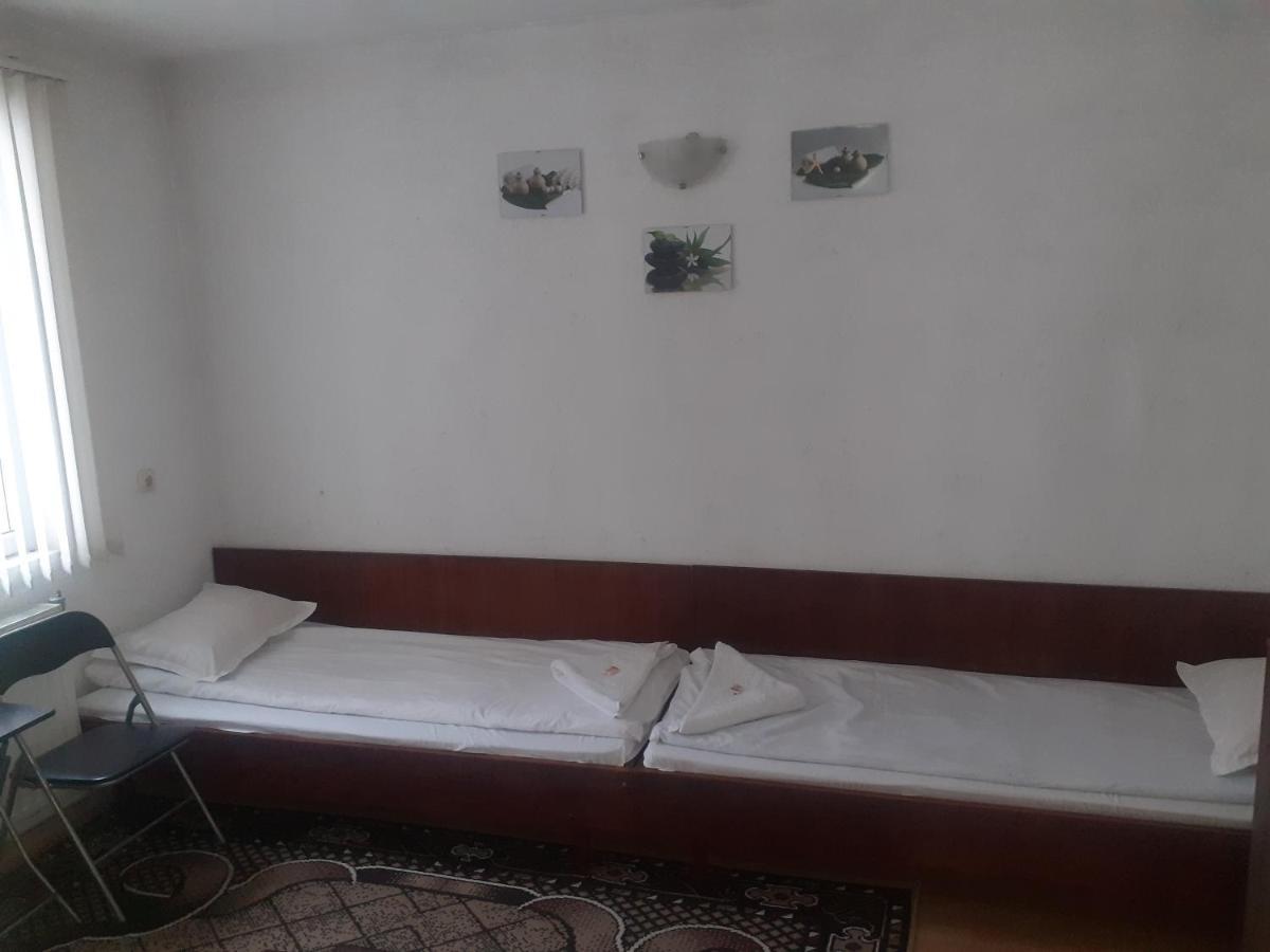 Teo'S Guest House โดสปัต ภายนอก รูปภาพ